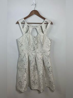 Betsey Johnson Ivory & Silver Metallic Fit & Flare Cutout Neckline Dress Size 14